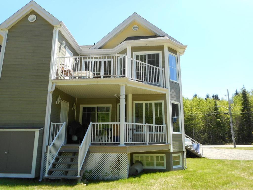 Condo Mont-Edouard LʼAnse-Saint-Jean 외부 사진
